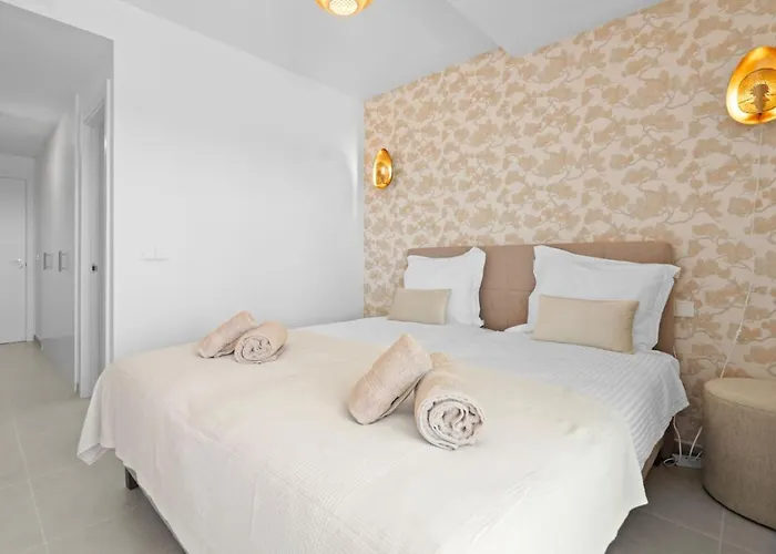 Apartamento Elegant With Valley Views, Pool & Gym In Oceana Gardens