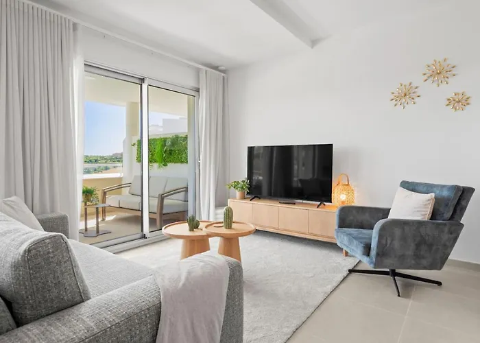 Elegant With Valley Views, Pool & Gym In Oceana Gardens * Estepona