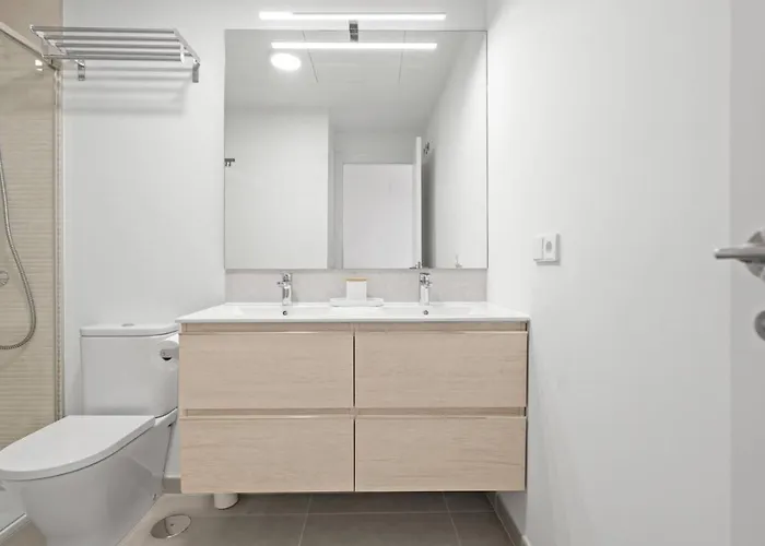 Apartamento Elegant With Valley Views, Pool & Gym In Oceana Gardens Estepona