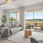 Διαμέρισμα Elegant With Valley Views, Pool & Gym In Oceana Gardens