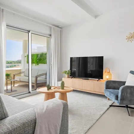 Elegant With Valley Views, Pool & Gym In Oceana Gardens * Estepona