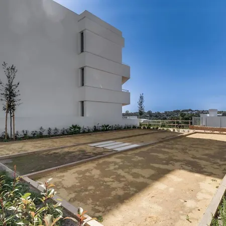 Elegant With Valley Views, Pool & Gym In Oceana Gardens * Эстепона